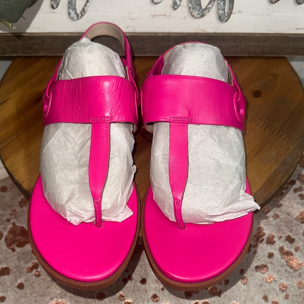 NWOT Cole Haan Pink leather Women's Sandals - Picture 1 of 9